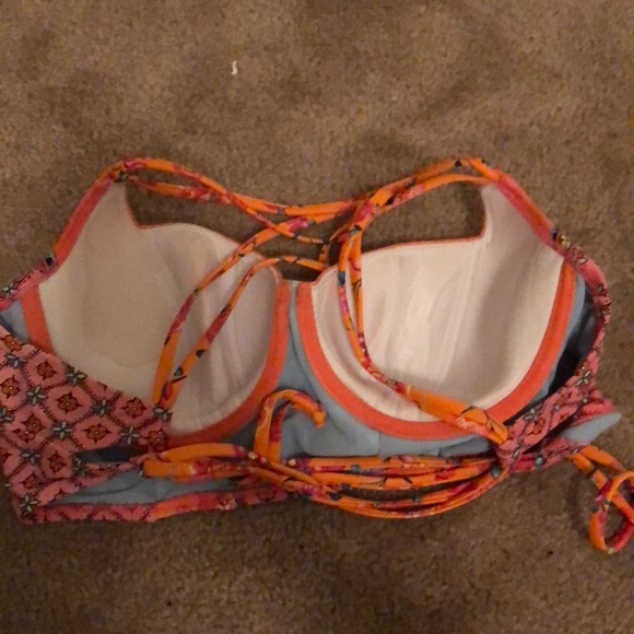 Swim top crop top - Picture 2 of 2